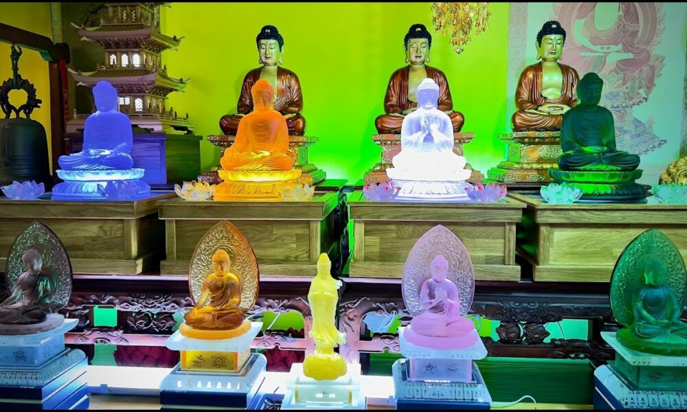 01.05.22 Trang Hoàng Cho Đại Lễ Phật Đản - Lễ Khai Quang Điểm Nhãn